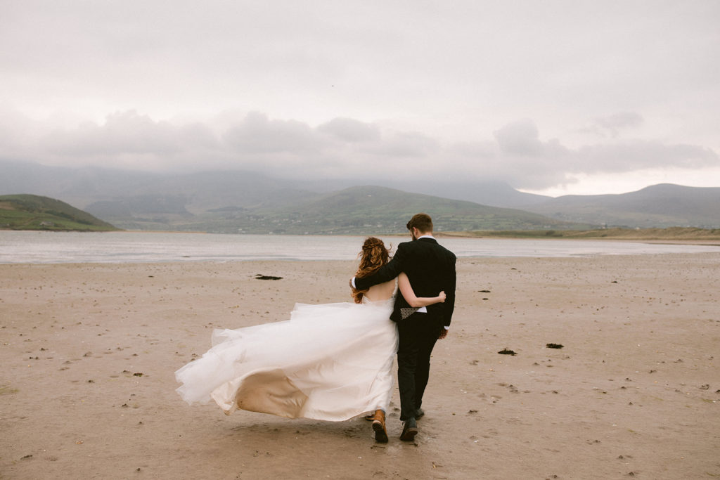 Coastal intimate Wedding in Ireland couple on the beach 