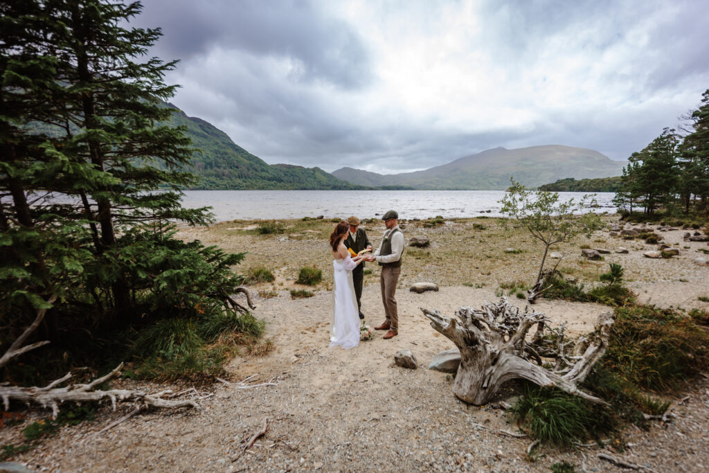 elopement couple sharing theri vows in Killarney national park 